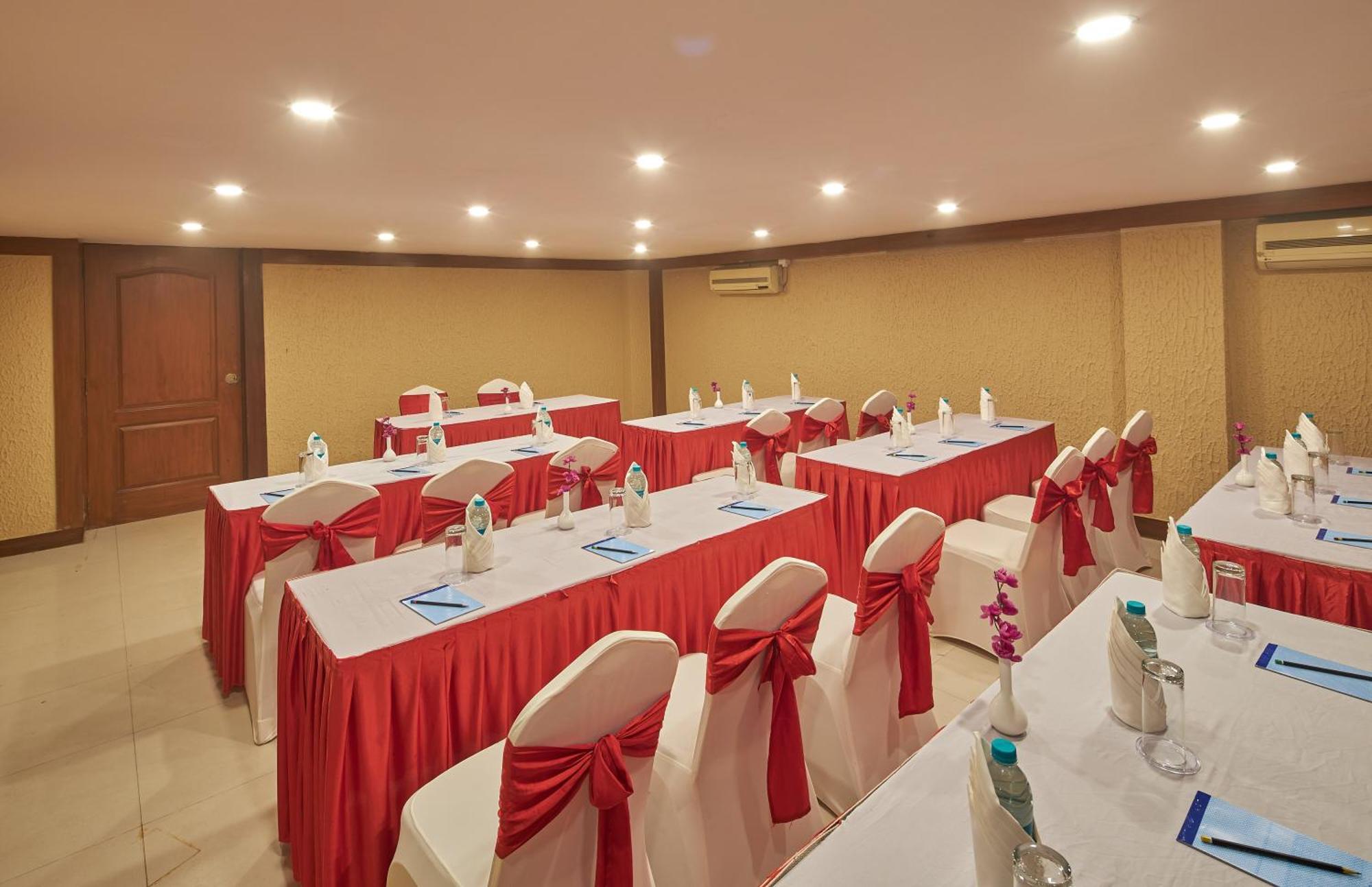 Tulip Inn Koramangala Bangalore Esterno foto